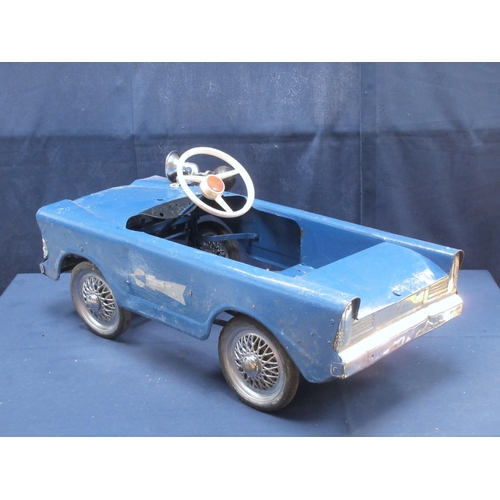 177 - A Triang blue Pedal Car with original box