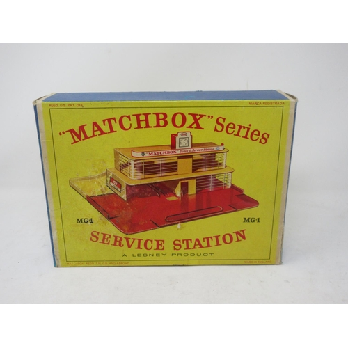 186 - A boxed Matchbox MG-1 Service Station, complete