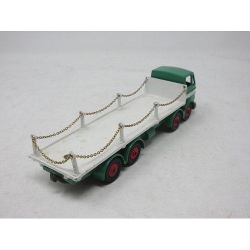 189 - An unboxed restored Dinky Toys green and white Leyland Octopus with chain sides