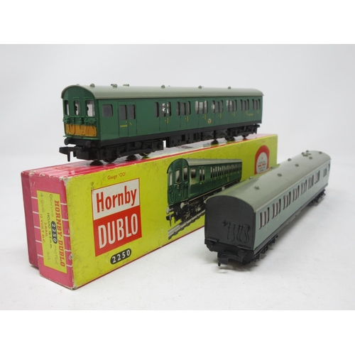 20 - A boxed Hornby Dublo No.2250 2-rail EMU with instructions and an unboxed Trailer Coach