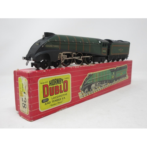 22 - A boxed Hornby Dublo No.2211 'Golden Fleece' Locomotive