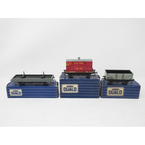 30 - Ten boxed Hornby Dublo 3-rail Wagons including B.R. Fish Van, B.R. Open Wagon, 'Royal Daylight' Tank... 