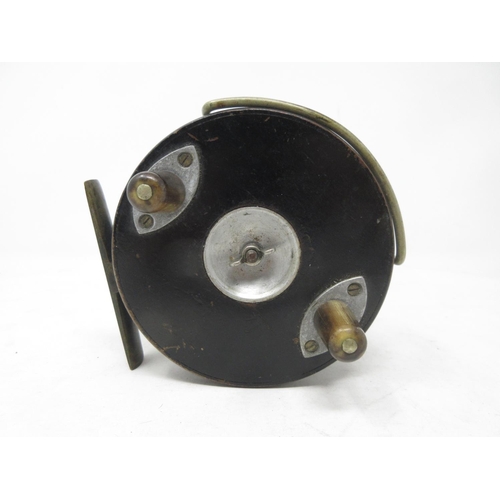 329 - A Leckie Graham, Glasgow wood and alloy 4 1/4in Centrepin Reel