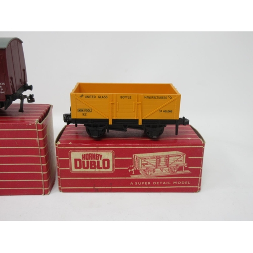 33 - A boxed Hornby Dublo 2-rail B.R. Horse Box with horse, 'United Dairies' Tank, 'United Glass Bottle' ... 