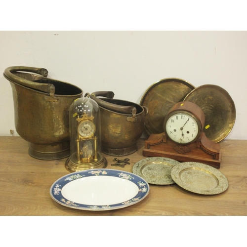 109 - A brass perpetual Mantel Clock, an oak-cased Mantel Clock, two Coal Buckets, two brass Dishes (NB: d... 