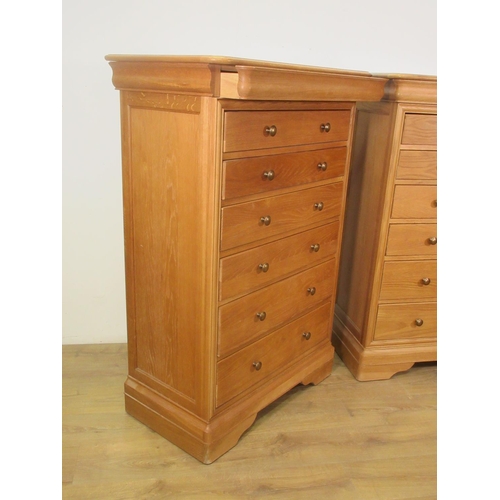 378 - A pair of modern oak Chests of six drawers 4ft 4in H x 2ft 11in W