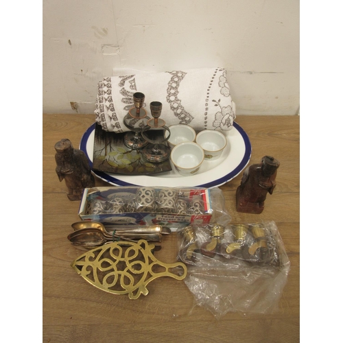 488 - Box containing Worcester Dishes, Napkin Rings, brass Trivet Stand, Meat Plate, pair of Candlesticks ... 