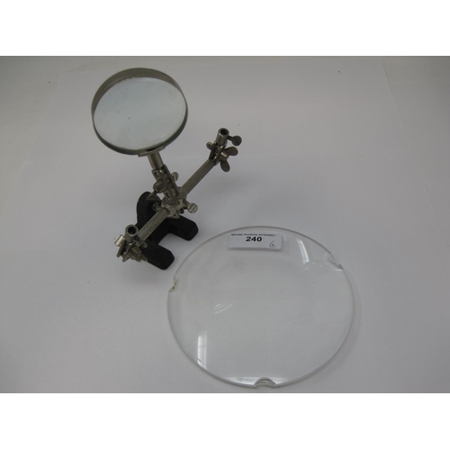 240 - A vintage desk top Magnifying Glass with clamps and a large magnifying Lens