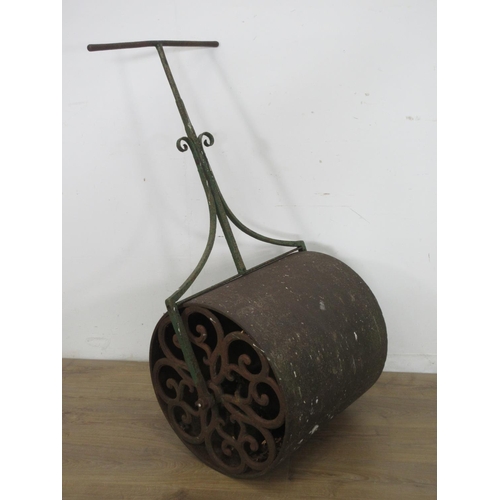 641 - A Victorian iron Garden Roll 1ft 10in W