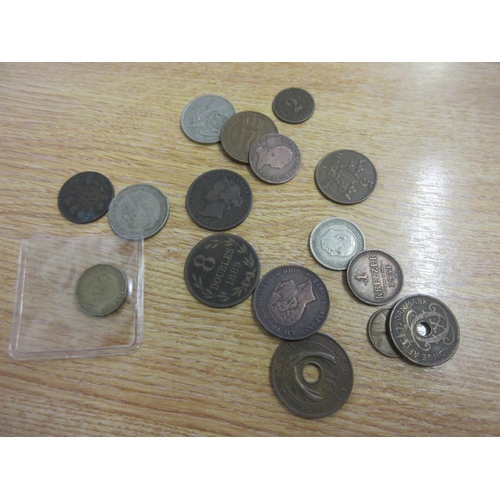 212 - A collection of British and World Coins