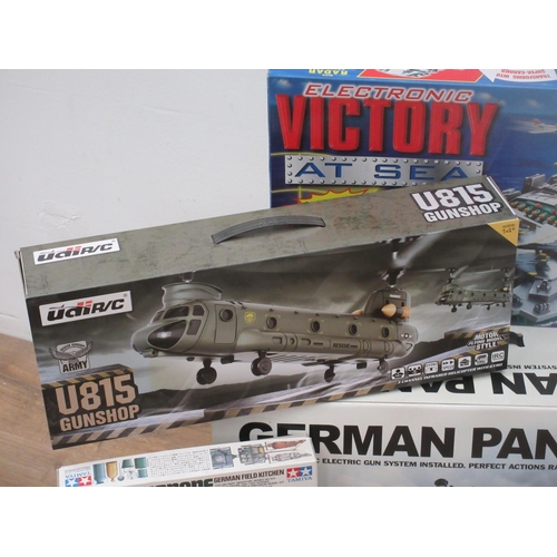 526A - A boxed Radio Control Panther Tank, Revell USS Constitution Kit, Academy U-Boat Kit and other Kits, ... 