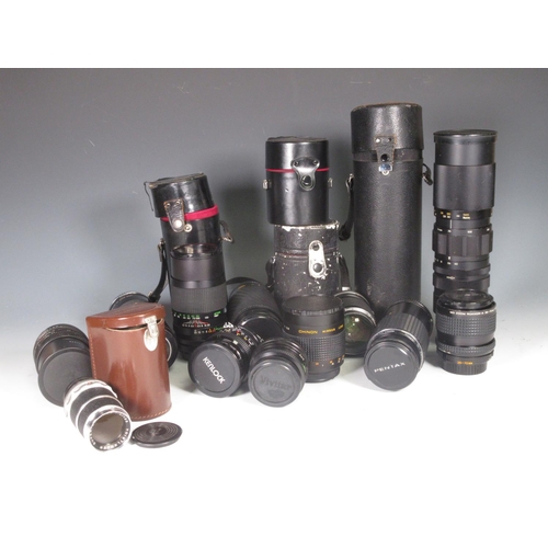 346 - A Nikon 35-105 Lens, a Voigtlander Super-Dynarex 4/135 Lens and a selection of other Lenses