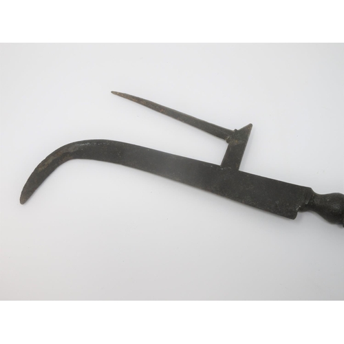 370 - An early, probably 16th/17th Century iron Pike blade and spike with hooked edge 1ft 4in L