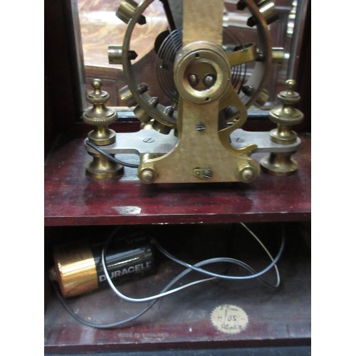 401 - A Eureka electric Mantel Clock No.9061, Patent No.14614 1906 in mahogany case 15in H x 11in W