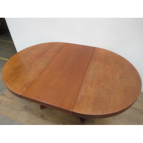 32 - A 1960's Teak extending Dining Table 4ft W x 2ft 5in H