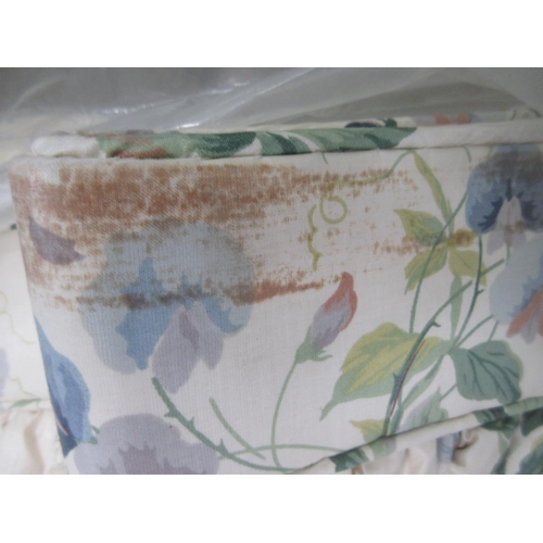 420 - A pair of floral Curtains with tiebacks