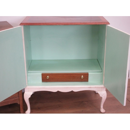 466 - A Heals style oak Chest of two short and three long drawers with chamfered corners 3ft W x 3ft H and... 