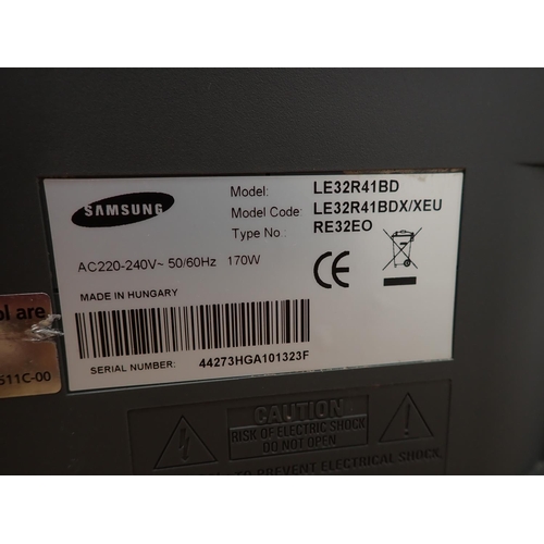 141 - A Samsung flatscreen 31in TV and remote (passed PAT test)