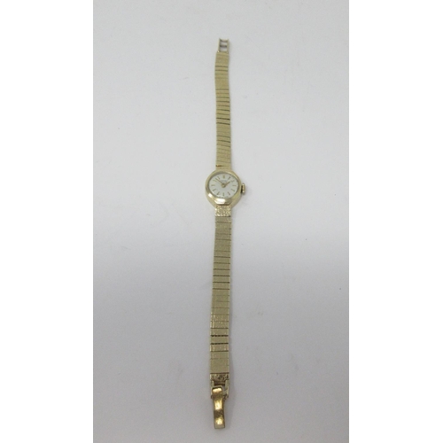 199 - A Vertex ladies Wristwatch with Swiss 17 jewel movement, with 9ct gold case and bracelet strap, Lond... 