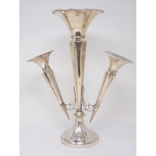 248 - A George V silver Epergne with three trumpet Vases on circular base, Birmingham 1921, 15in