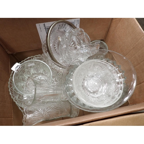 463 - A quantity of glassware including Vases, Rose Bowls, Candlesticks, etc.