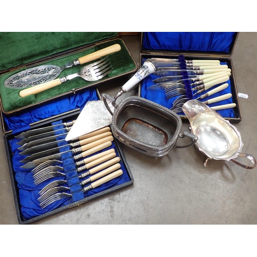 474 - Box of plated ware including cased Cutlery, pierced oval Tray, Entree Dish, etc.