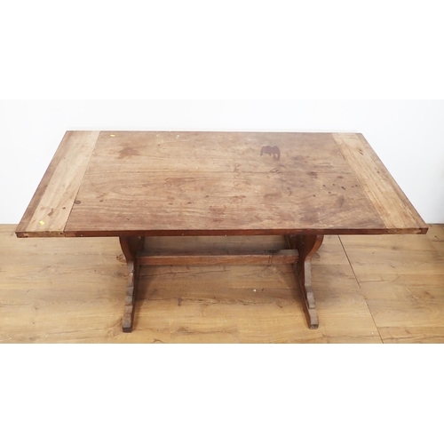 559 - A modern hardwood Refectory Table 5ft 9in W x 2ft 6in H