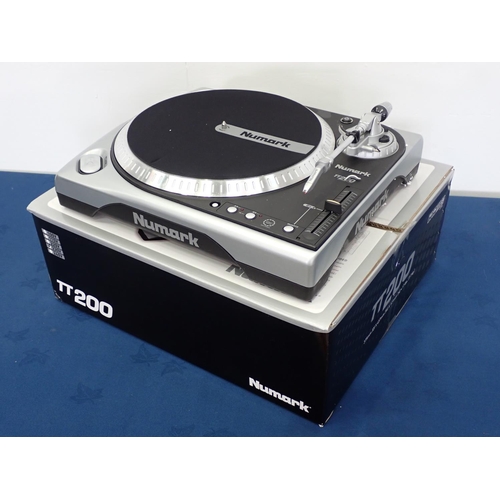 58 - A Numark TT200 Professional Turntable