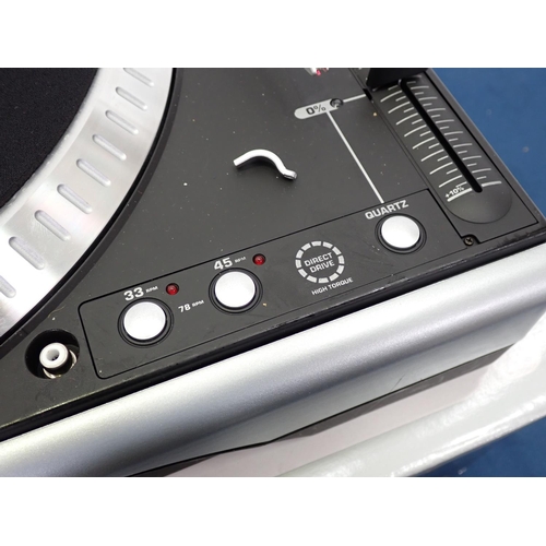 58 - A Numark TT200 Professional Turntable