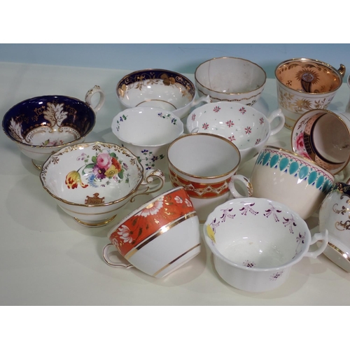 400 - A collection of 18th and 19th Century Tea Cups and Bowls including Salopian blue and white example