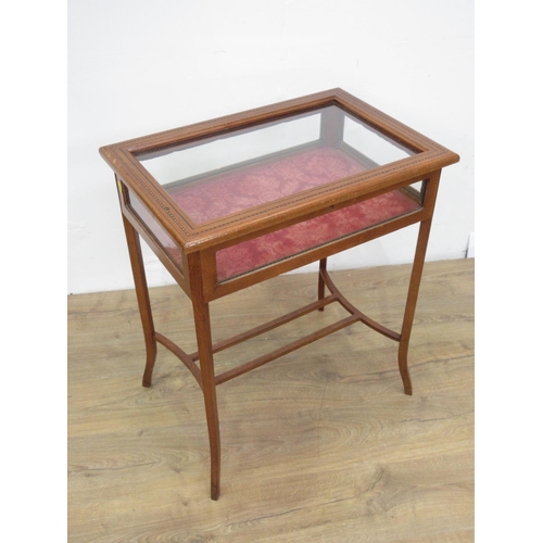 467 - An Edwardian mahogany and inlaid Display Table on square cut out swept legs 2ft 4in H x 2ft W