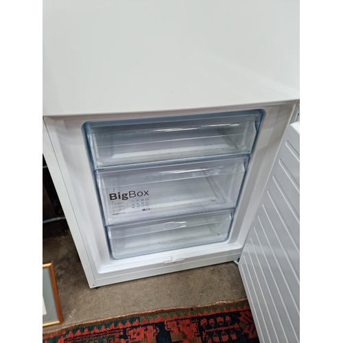 644 - Bosch Fridge/Freezer (passed PAT)