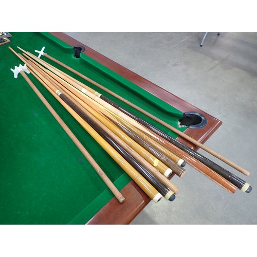 483 - A Riley part size Snooker Table with accessories including eight Cues, a Rest and two Score Boards