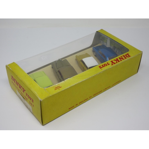 199 - A boxed Dinky Toys No.126 Motor Show Presentation Set