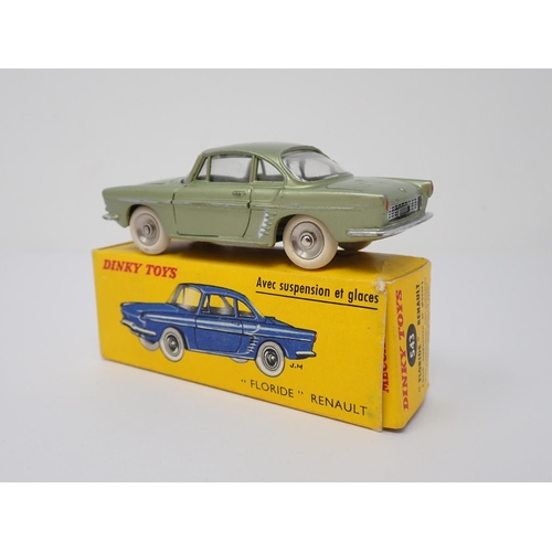 266 - A boxed French Dinky Toys No.543 metallic green Renault Floride