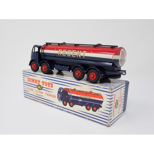 308 - A boxed Dinky Toys No.942 Foden 'Regent' Tanker