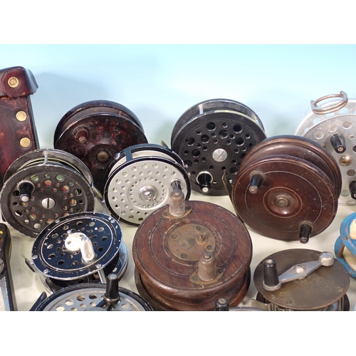 445 - A quantity of Reels including Intrepid Gearfly, Olympic 420, brass 3in Fly Reel,  two aluminium Reel... 