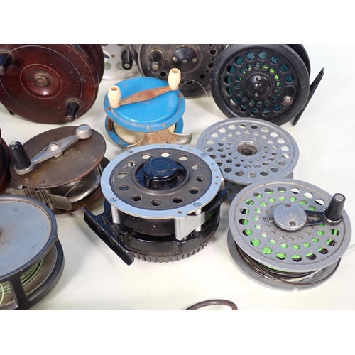 445 - A quantity of Reels including Intrepid Gearfly, Olympic 420, brass 3in Fly Reel,  two aluminium Reel... 