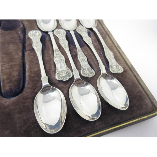 879 - One dozen Victorian silver Teaspoons kings pattern, Glasgow 1846, in case