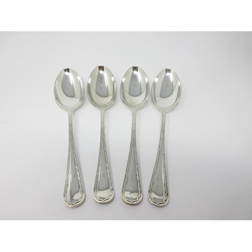 888 - A Set of Edward VII silver Cutlery four twelve, Sheffield 1907, maker: John Round, viz: 12 Dinner & ... 