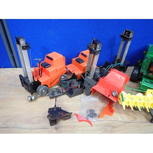 490 - A quantity of models of farm machinery