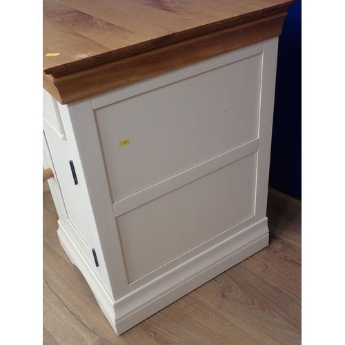 608 - A modern oak and white painted Dressing Table fitted drawers and cupboards, 4ft 9in W