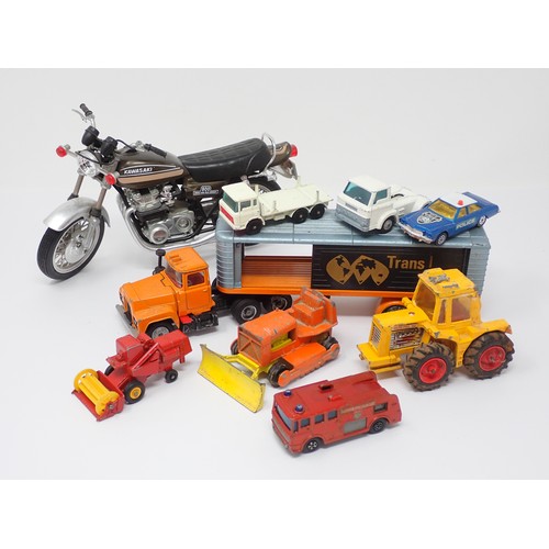 68 - A Meccano Highway Multikit and a collection of unboxed Matchbox and other play worn diecast Vehicles