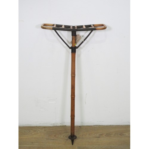 309 - An antique bamboo Walking/Shooting Stick, 3ft L