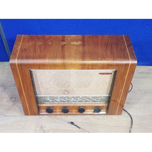 125 - A vintage walnut cased PYE Radio 1ft 8in W x 1ft 2in H (Failed Pat Test)