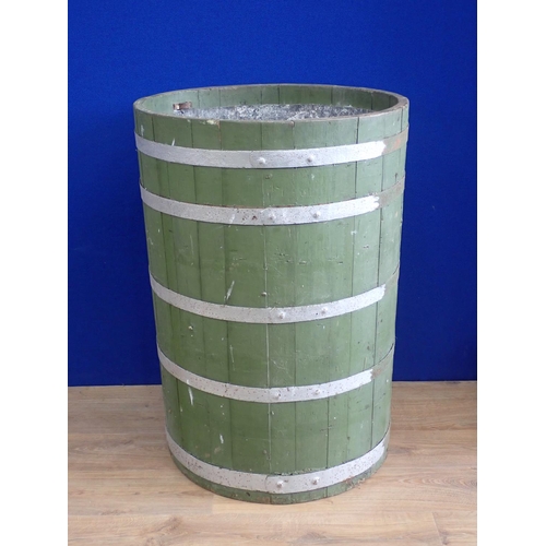 364 - A zinc lined green painted coopered Barrel 3ft 2in H