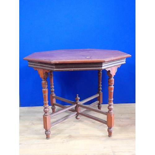 366 - A Victorian walnut octagonal Centre Table 2ft 11in W x 2ft 4in H