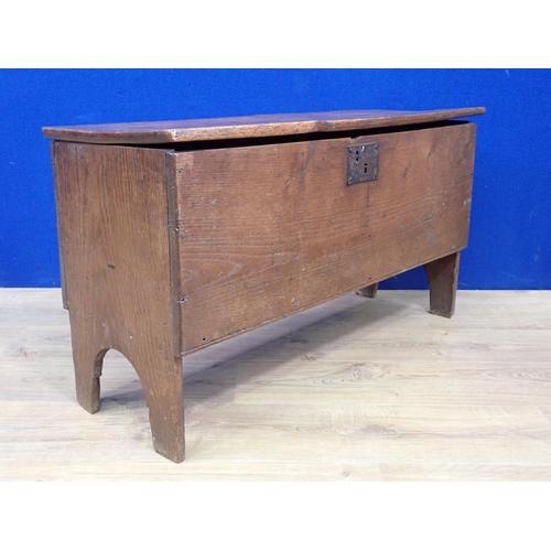 499 - An late 17th or early 18th Century elm six plank Chest 3ft W x 1ft 8in H