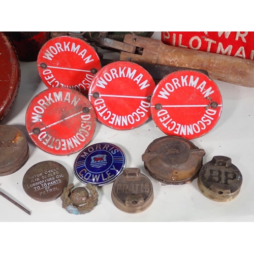 640 - Enamel railway Tokens, Castrol Oil Can, railway Oil Can, leather Measuring Tape, etc.

*** Amendment... 