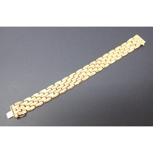 142 - An 18ct gold textured brick-link Bracelet on hidden clasp, approx 19cms, approx 37gms